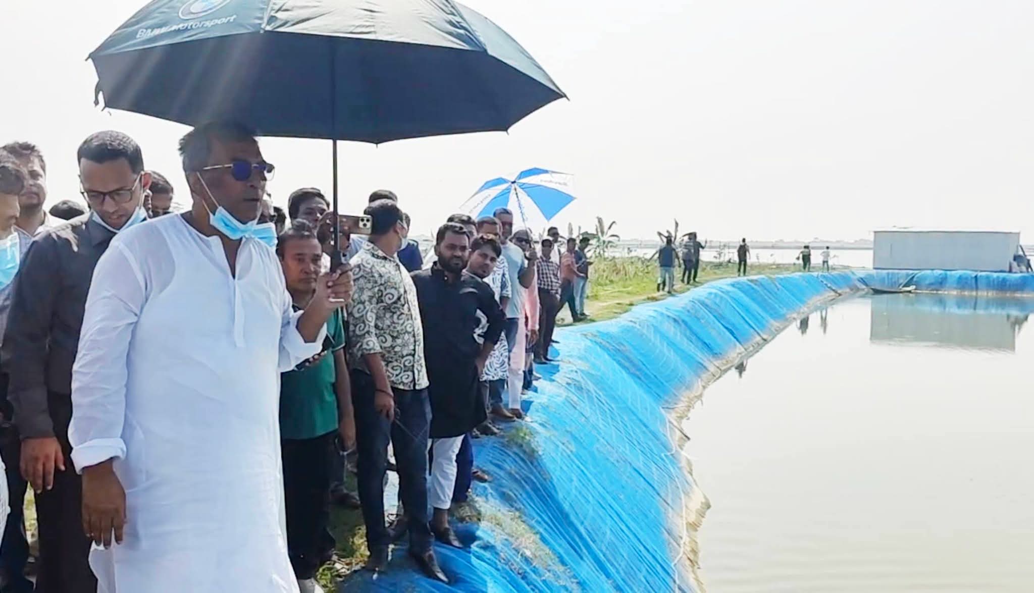 চাঁদপুরে ৪০০ একর কৃষিজমিতে অবৈধ ঝিল উচ্ছেদে এমপি মানিকের অভিযান